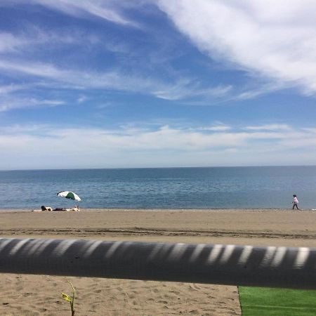 Una Gran Experiencia En La Costa Del Sol, A Pie De Playa Algarrobo Costa Exterior foto