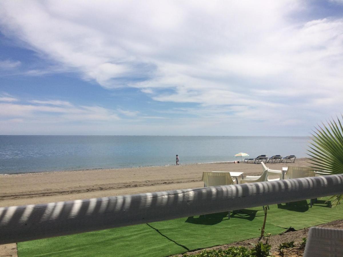 Una Gran Experiencia En La Costa Del Sol, A Pie De Playa Algarrobo Costa Exterior foto