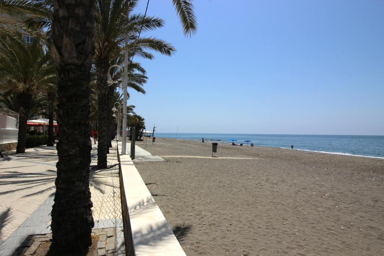 Una Gran Experiencia En La Costa Del Sol, A Pie De Playa Algarrobo Costa Exterior foto